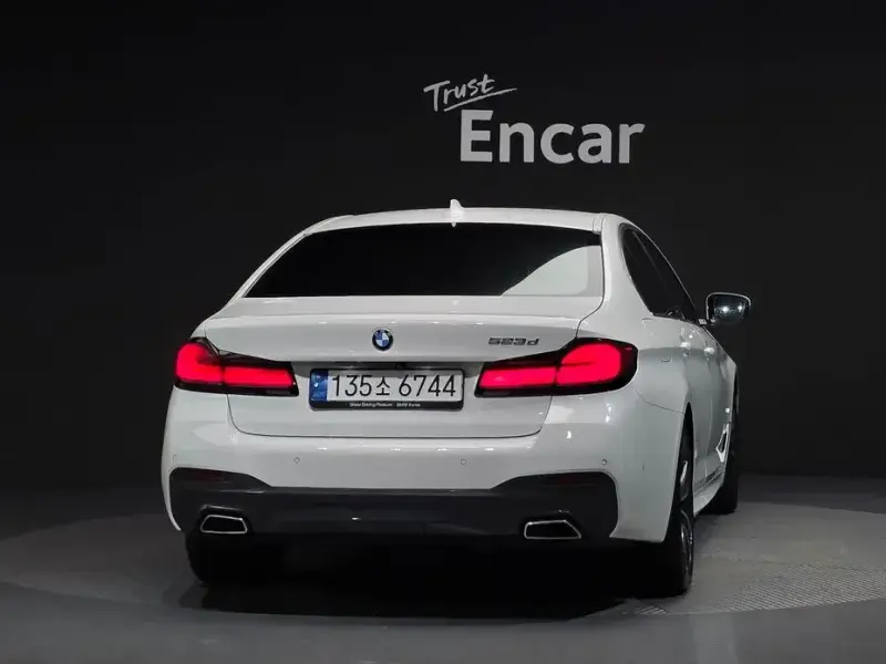 2022 BMW 5 серии с пробегом 88 190 км