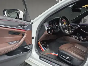2022 BMW 5 серии с пробегом 88 190 км
