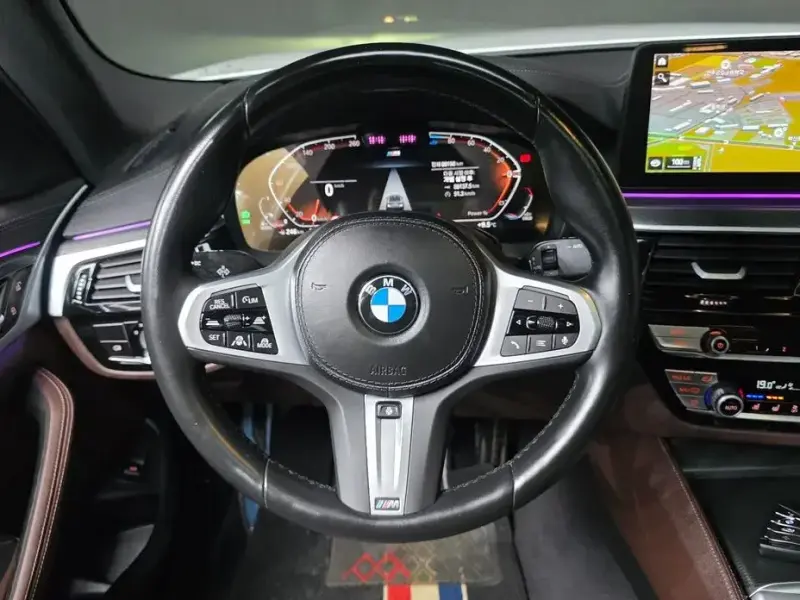 2022 BMW 5 серии с пробегом 88 190 км