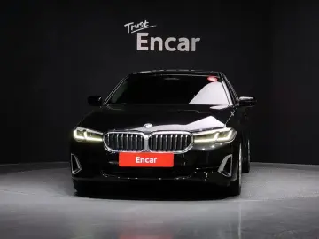 2022 BMW 5 серии с пробегом 52 523 км