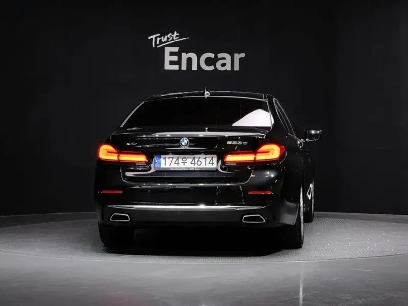 2022 BMW 5 серии с пробегом 52 523 км