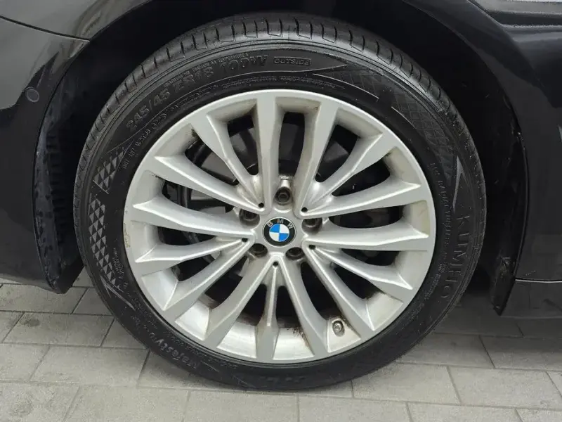 2022 BMW 5 серии с пробегом 52 523 км