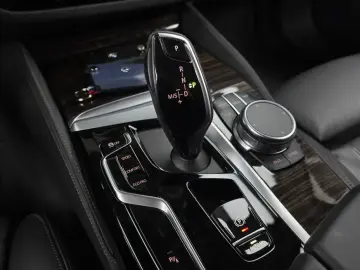 2022 BMW 5 серии с пробегом 52 523 км