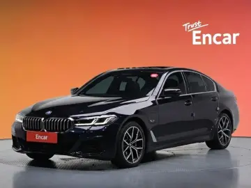 2022 BMW 5 серии с пробегом 45 939 км