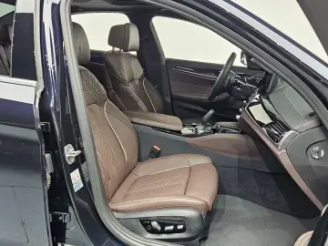 2022 BMW 5 серии с пробегом 45 939 км