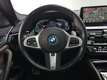 2022 BMW 5 серии с пробегом 45 939 км