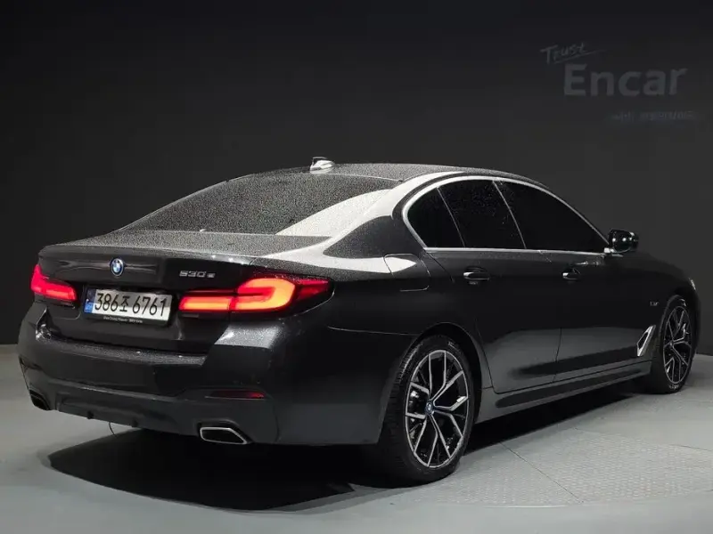 2022 BMW 5 серии с пробегом 79 790 км