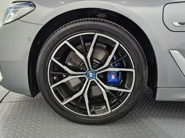 2023 BMW 5 серии с пробегом 53 224 км