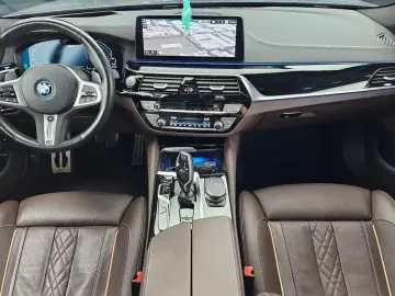 2023 BMW 5 серии с пробегом 53 224 км