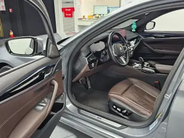 2023 BMW 5 серии с пробегом 53 224 км