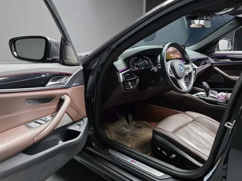 2022 BMW 5 серии с пробегом 79 790 км