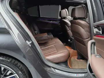 2022 BMW 5 серии с пробегом 79 790 км