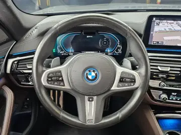 2023 BMW 5 серии с пробегом 53 224 км