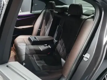 2022 BMW 5 серии с пробегом 79 790 км