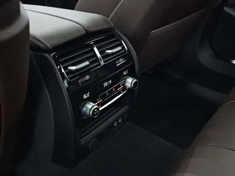 2023 BMW 5 серии с пробегом 53 224 км