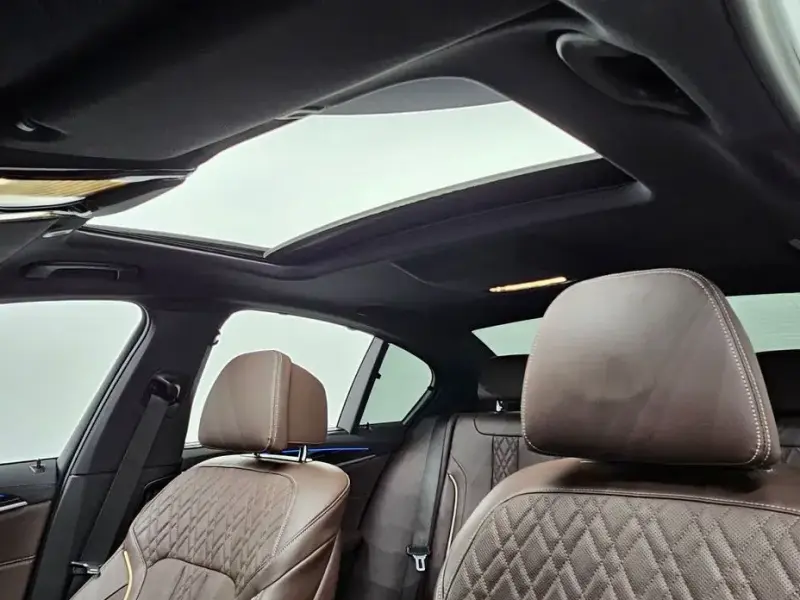 2023 BMW 5 серии с пробегом 53 224 км