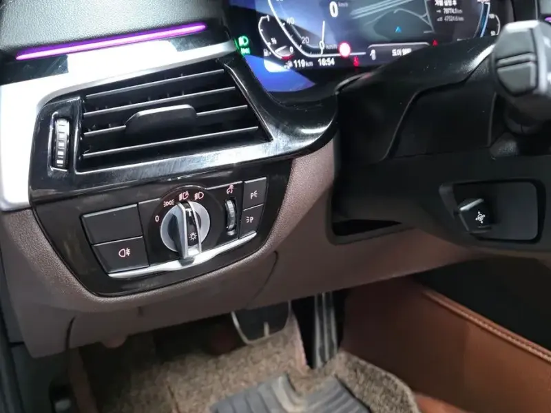 2022 BMW 5 серии с пробегом 79 790 км