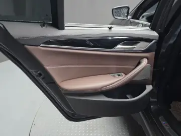 2022 BMW 5 серии с пробегом 79 790 км