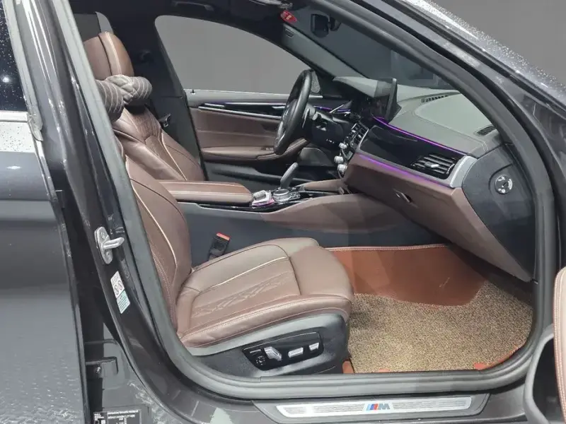 2022 BMW 5 серии с пробегом 79 790 км