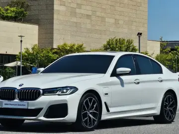2023 BMW 5 серии с пробегом 59 958 км
