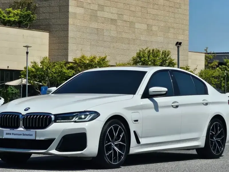 2023 BMW 5 серии с пробегом 59 958 км