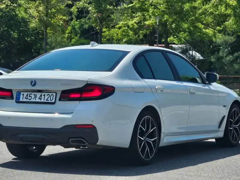 2023 BMW 5 серии с пробегом 59 958 км