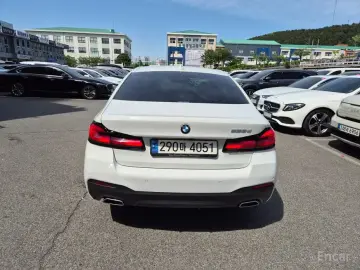 2023 BMW 5 серии с пробегом 87 643 км