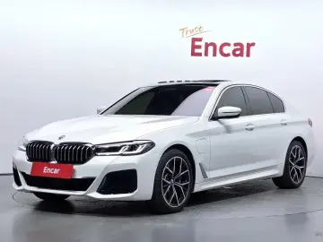 2022 BMW 5 серии с пробегом 30 038 км