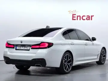 2022 BMW 5 серии с пробегом 30 038 км