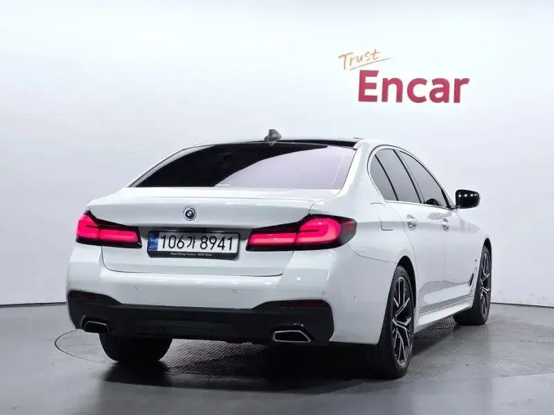 2022 BMW 5 серии с пробегом 30 038 км