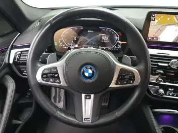 2022 BMW 5 серии с пробегом 30 038 км