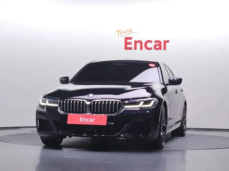 2023 BMW 5 серии с пробегом 44 891 км