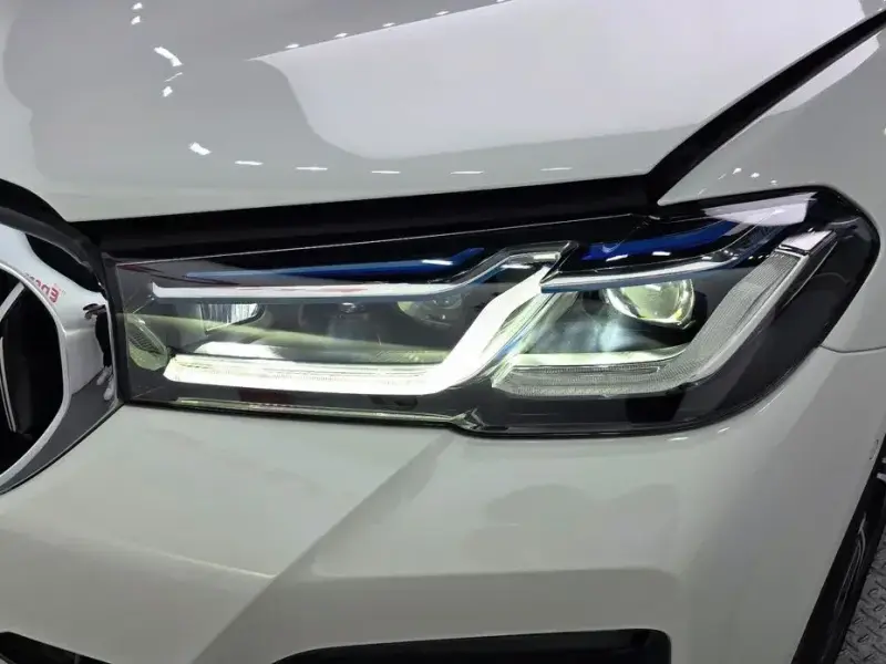 2022 BMW 5 серии с пробегом 30 038 км
