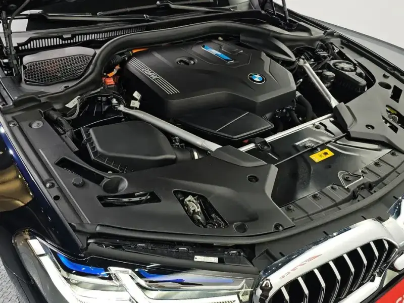 2023 BMW 5 серии с пробегом 44 891 км