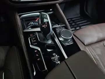 2023 BMW 5 серии с пробегом 44 891 км