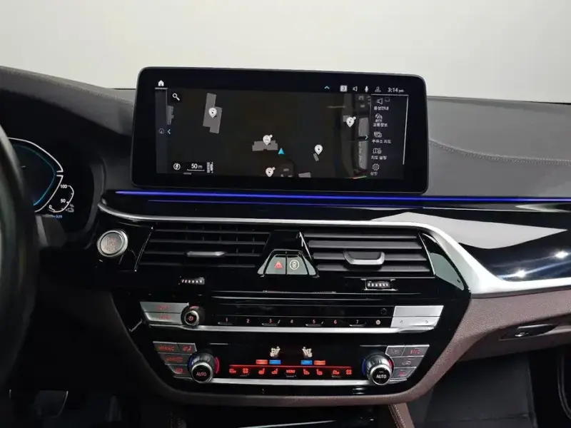 2023 BMW 5 серии с пробегом 44 891 км