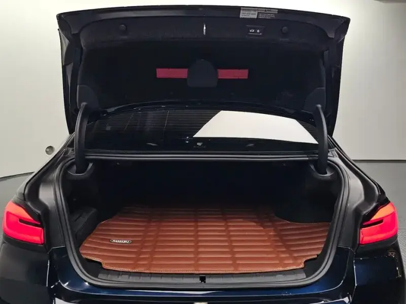 2023 BMW 5 серии с пробегом 44 891 км
