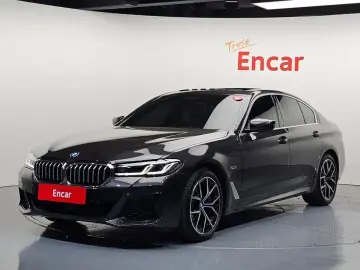 2022 BMW 5 серии с пробегом 24 903 км