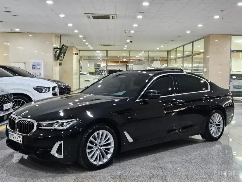 2022 BMW 5 серии с пробегом 44 435 км