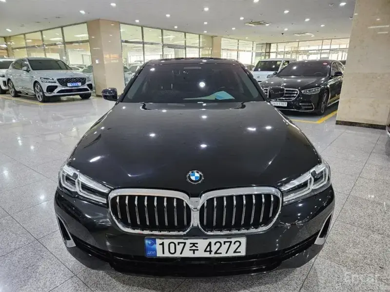 2022 BMW 5 серии с пробегом 44 435 км