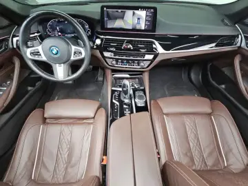 2022 BMW 5 серии с пробегом 24 903 км