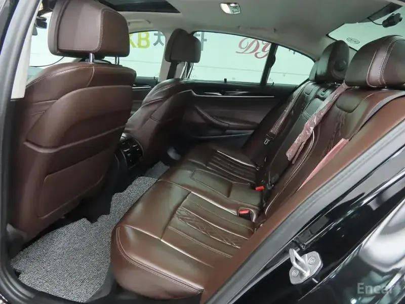 2022 BMW 5 серии с пробегом 44 435 км