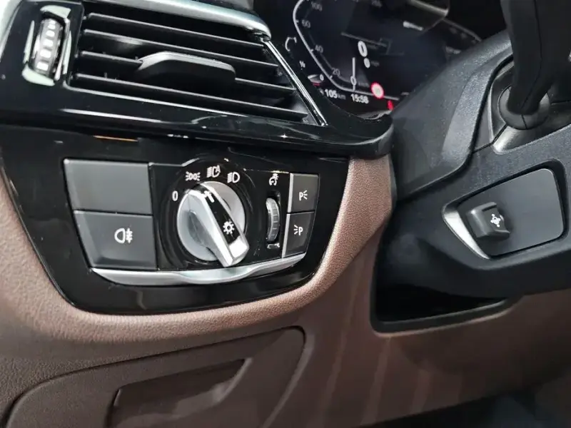 2022 BMW 5 серии с пробегом 24 903 км