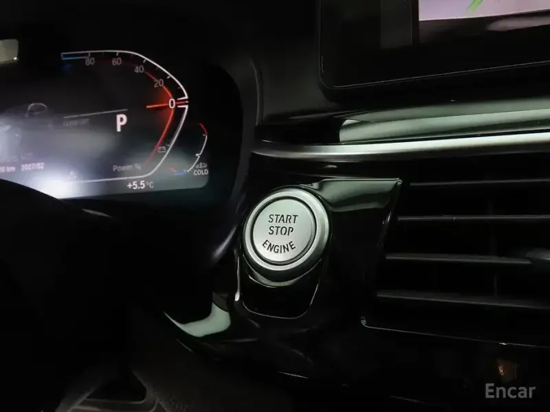 2022 BMW 5 серии с пробегом 44 435 км