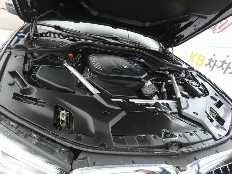 2022 BMW 5 серии с пробегом 44 435 км