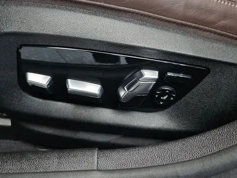 2022 BMW 5 серии с пробегом 24 903 км