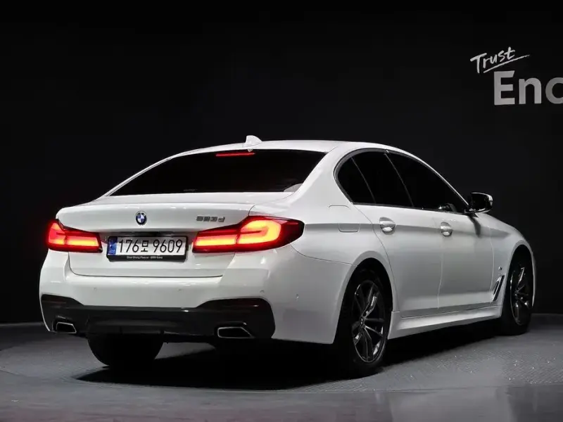 2022 BMW 5 серии с пробегом 65 655 км