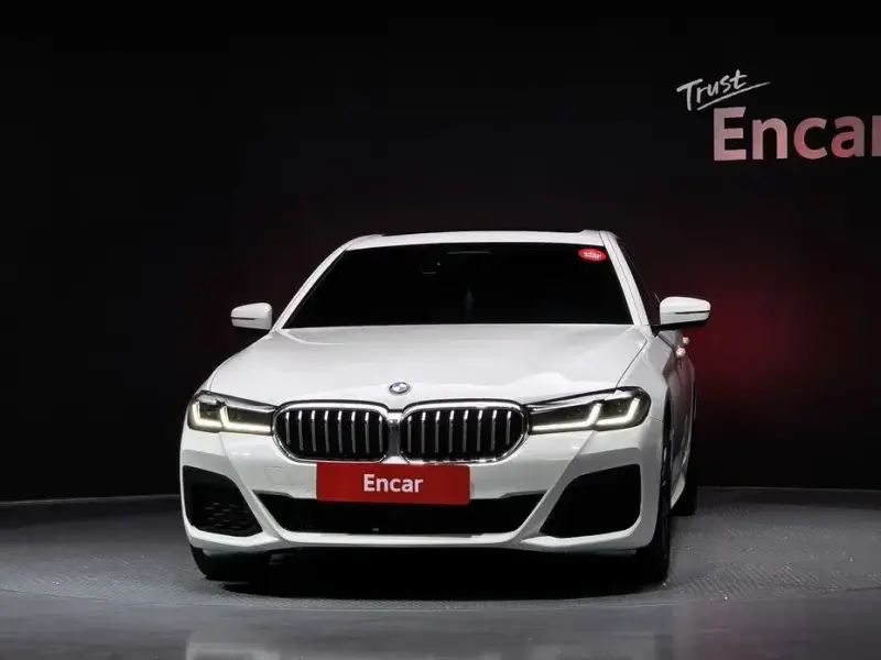 2022 BMW 5 серии с пробегом 65 655 км