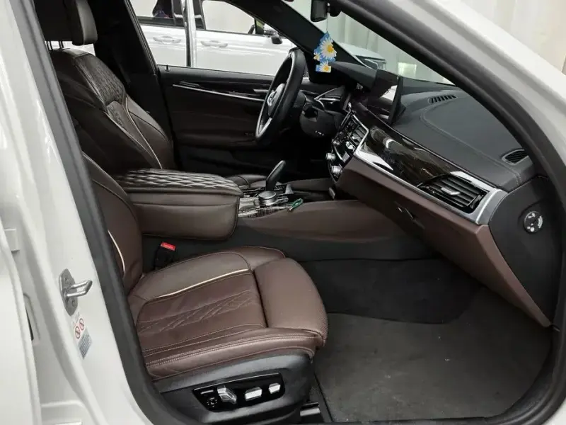 2022 BMW 5 серии с пробегом 65 655 км