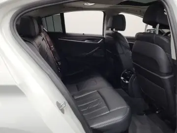 2022 BMW 5 серии с пробегом 66 232 км